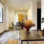 Bright Retreat In La Condesa 2 Bedroom 4P 500Mb